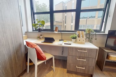 Platinum Studio at iQ Water Lane House, Temple Street, Clifton, Bristol, BS16HS - Image 3